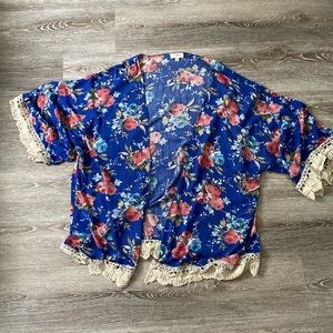 Umgee Floral Crochet kimono women's size M blue open front short sleeve